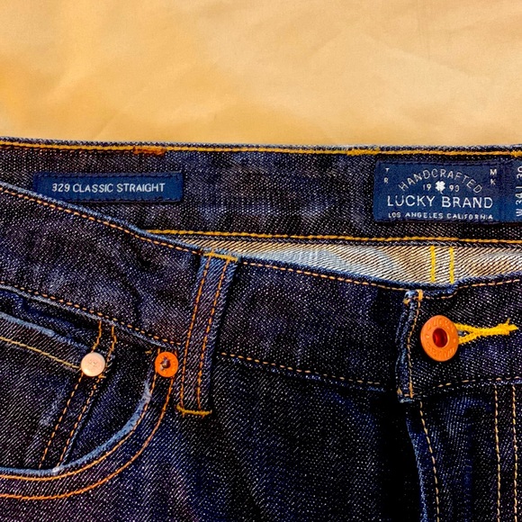 LUCKY BRAND 329 Classic Straight Leg Jean - Picture 2 of 3